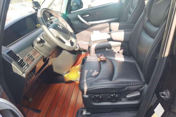 Used Luxgen Great 7 MPV 2016 2.0T Luxury Model Left Front Seat