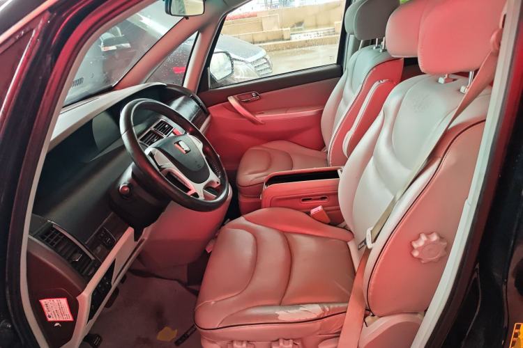 Used Luxgen Great 7 MPV 2016 2.0T Comfort Edition Left Front Seat