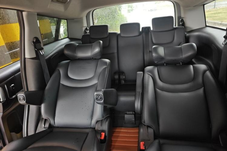 Used Luxgen Great 7 MPV 2016 2.2T Smart Enjoyment Version Left Rear Seat