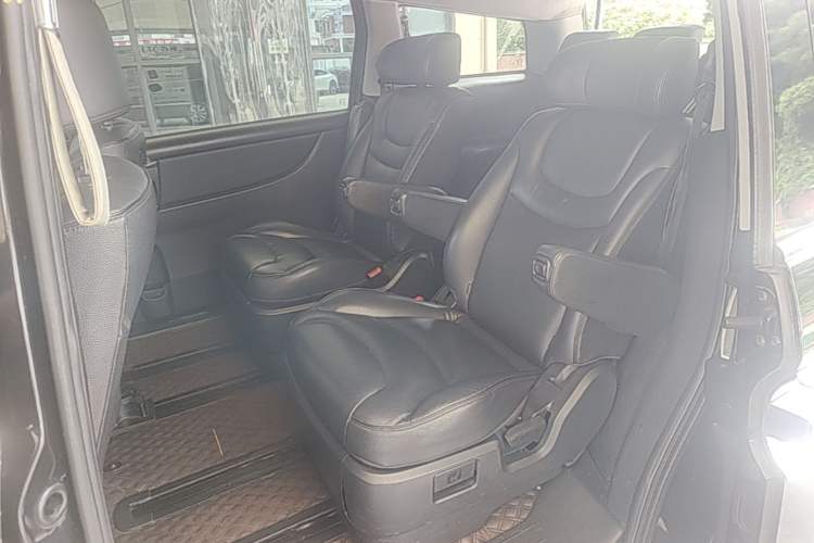 Used Luxgen Great 7 MPV 2016 2.0T Luxury Model Left Rear Seat