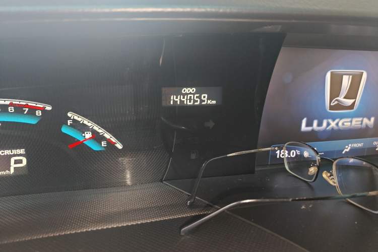 Used Luxgen Great 7 MPV 2016 2.2T Smart Enjoyment Version Odometer Close Up