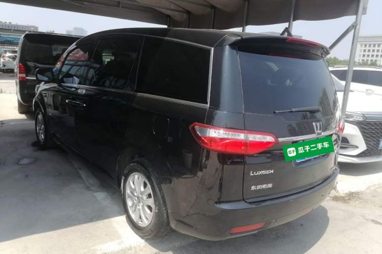 Used Luxgen Great 7 MPV 2016 2.0T Comfort Edition Rear Left 45 Deg