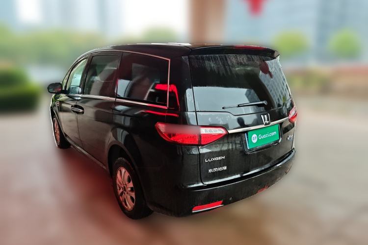 Used Luxgen Great 7 MPV 2016 2.0T Comfort Edition Rear Left 45 Deg