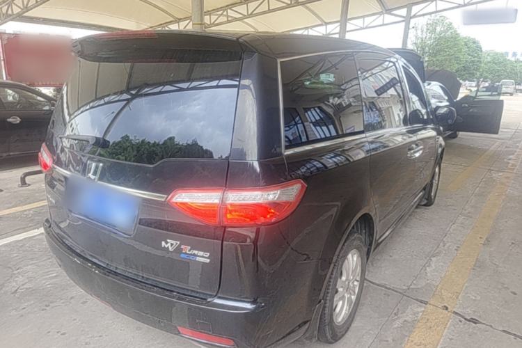 Used Luxgen Great 7 MPV 2016 2.0T Luxury Model Rear Right 45 Deg