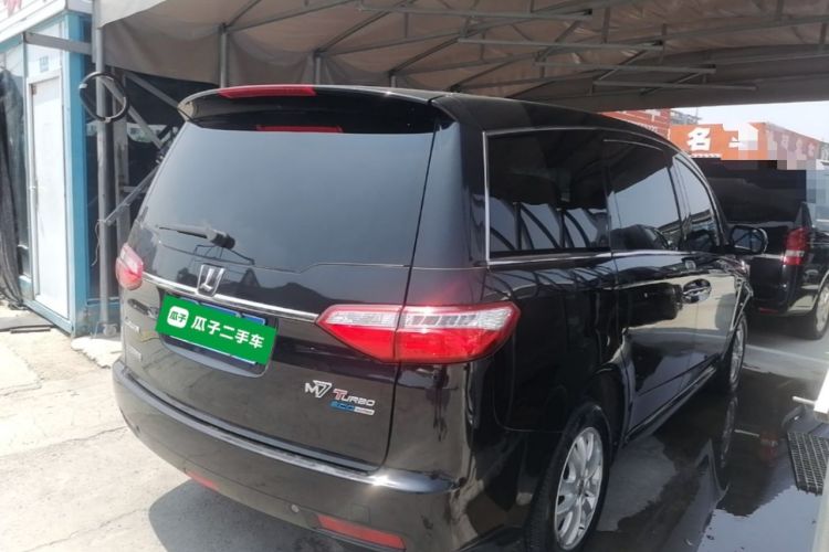 Used Luxgen Great 7 MPV 2016 2.0T Comfort Edition Rear Right 45 Deg