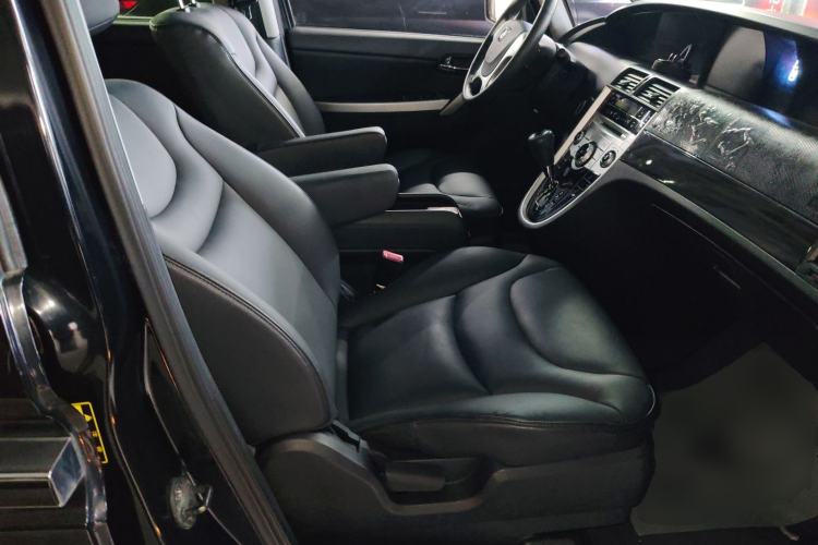 Used Luxgen Great 7 MPV 2016 2.0T Comfort Edition Right Front Seat