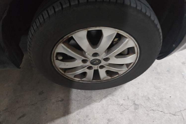 Used Luxgen Great 7 MPV 2016 2.0T Comfort Edition Right Front Wheel Hub
