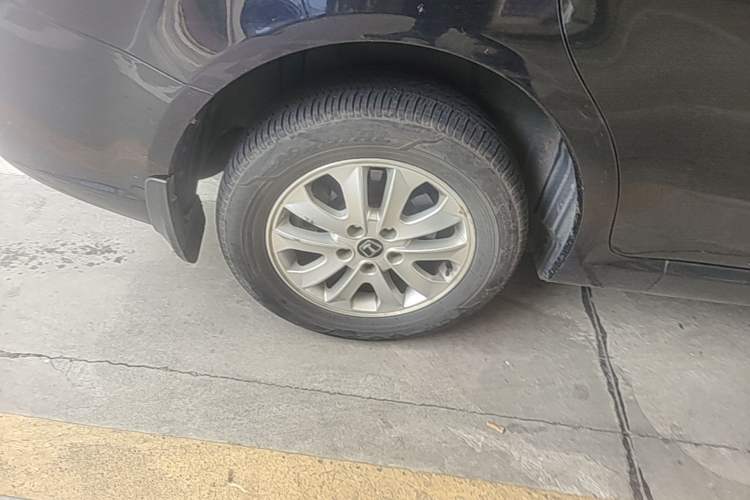 Used Luxgen Great 7 MPV 2016 2.0T Luxury Model Right Rear Wheel Hub