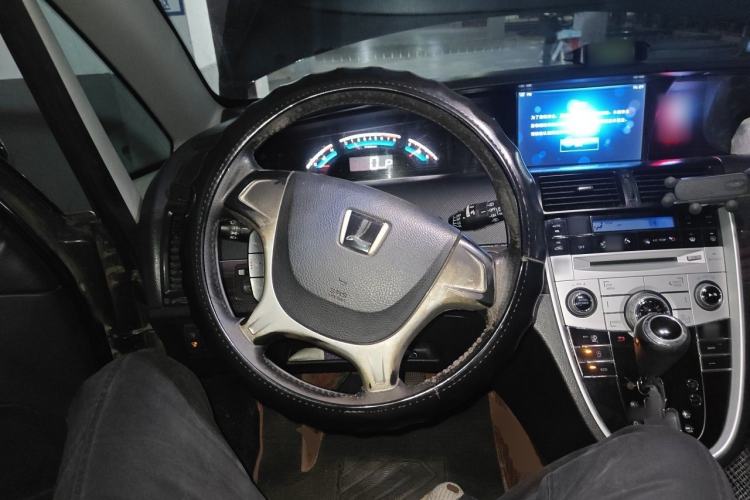 Used Luxgen Great 7 MPV 2016 2.0T Comfort Edition Steering Wheel