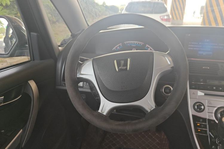 Used Luxgen Great 7 MPV 2016 2.0T Comfort Edition Steering Wheel