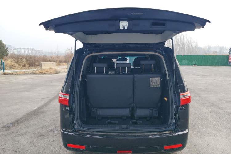 Used Luxgen Great 7 MPV 2016 2.0T Comfort Edition Trunk