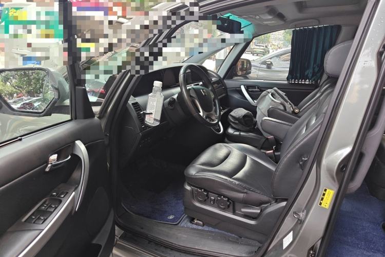 Used Luxgen Great 7 MPV 2016 2.0T Luxury Model Driver Seat