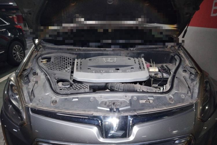 Used Luxgen Great 7 MPV 2016 2.0T Comfort Edition Engine Bay