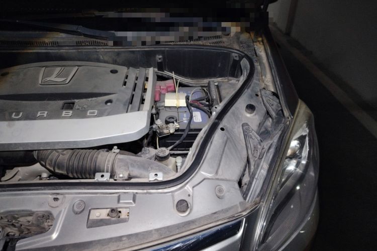 Used Luxgen Great 7 MPV 2016 2.0T Comfort Edition Engine Bay Left
