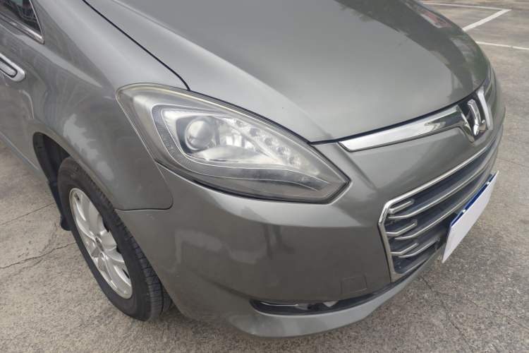 Used Luxgen Great 7 MPV 2016 2.0T Luxury Model Exterior 3