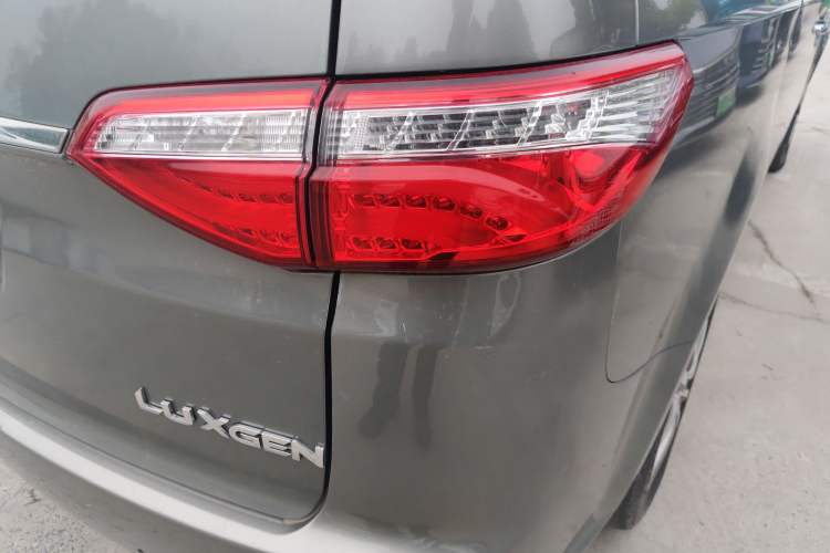 Used Luxgen Great 7 MPV 2016 2.2T Smart Enjoyment Version Exterior 3