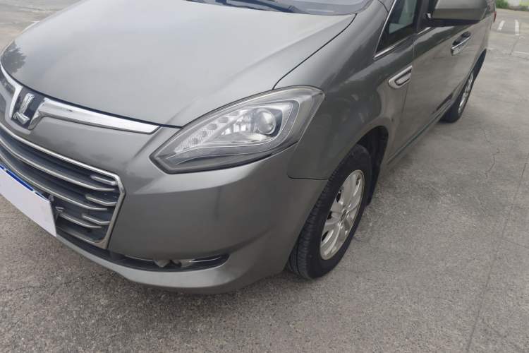 Used Luxgen Great 7 MPV 2016 2.0T Luxury Model Exterior 4