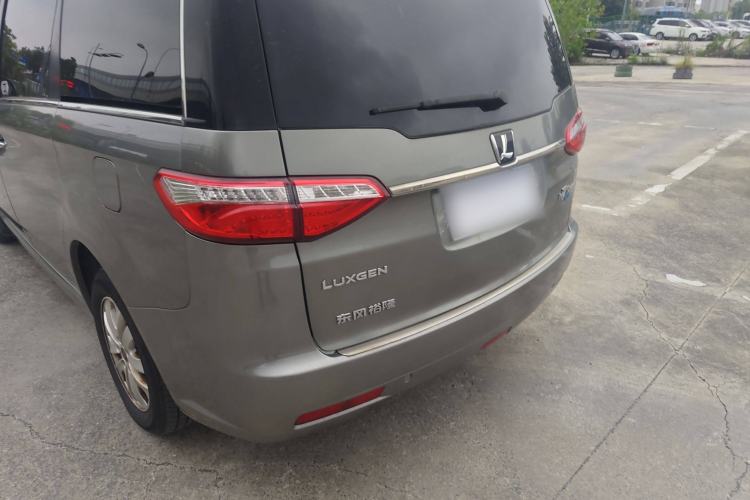 Used Luxgen Great 7 MPV 2016 2.0T Luxury Model Exterior 9