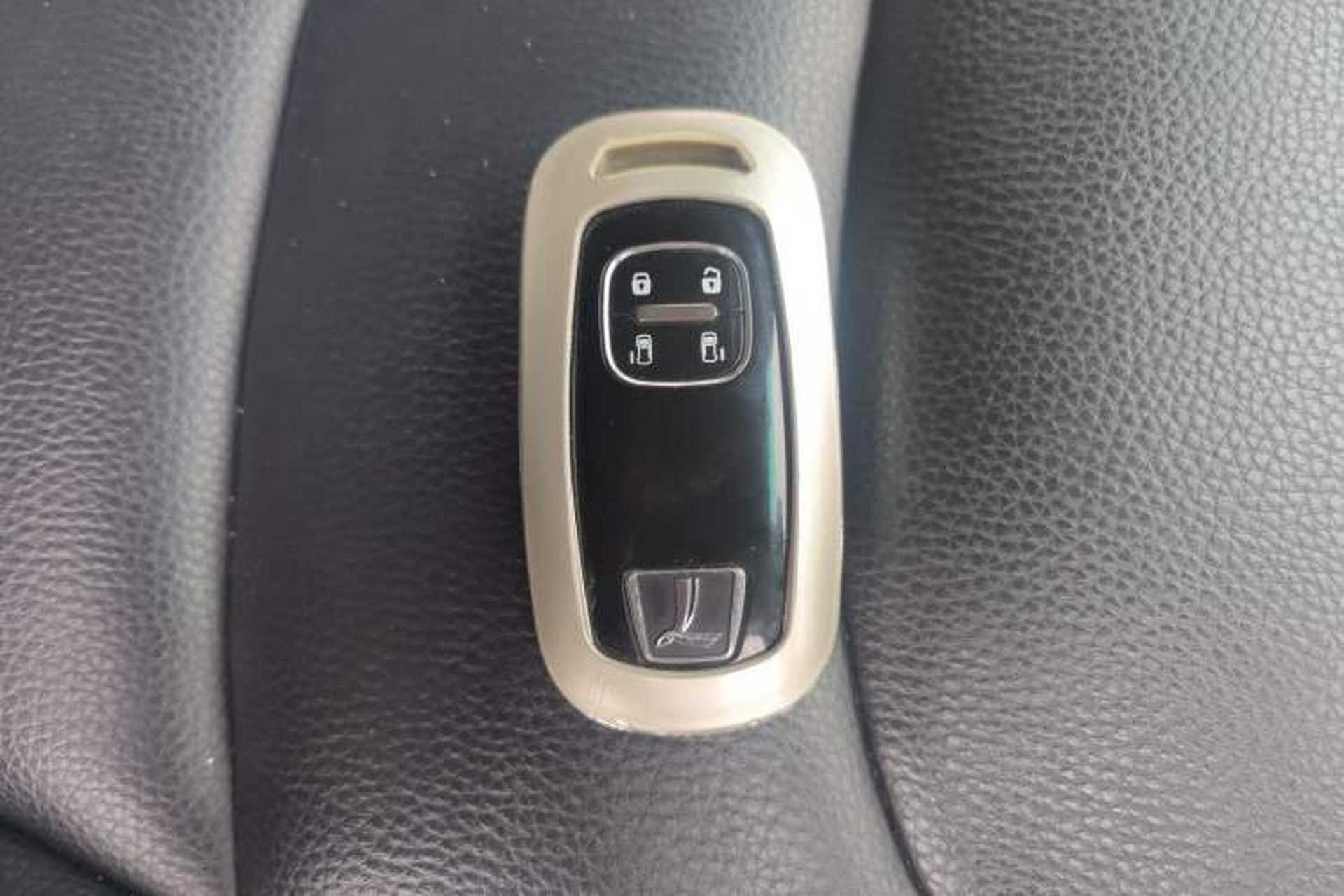 Used Luxgen Great 7 MPV 2016 2.0T Luxury Model Interior 3