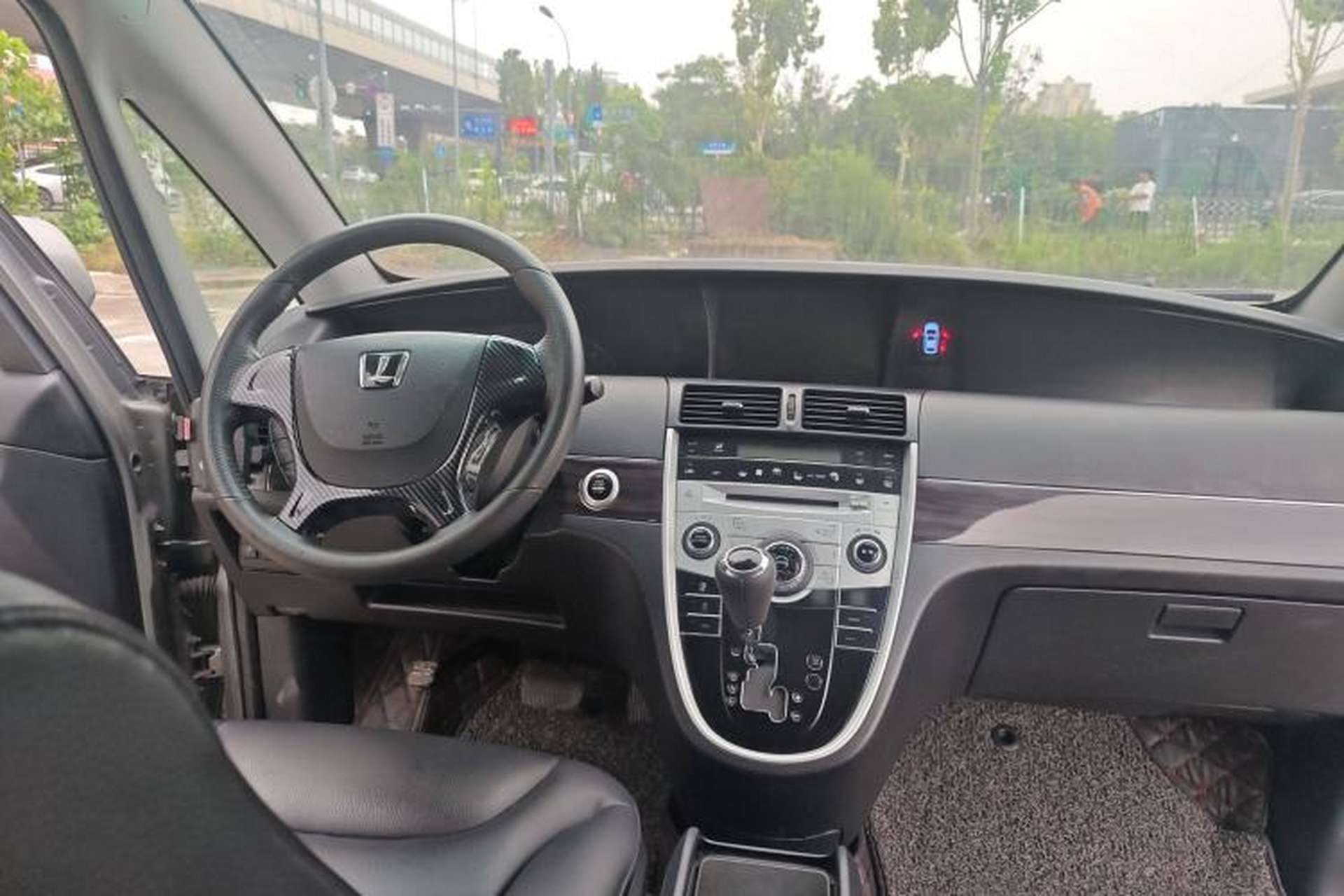 Used Luxgen Great 7 MPV 2016 2.0T Luxury Model Interior 5