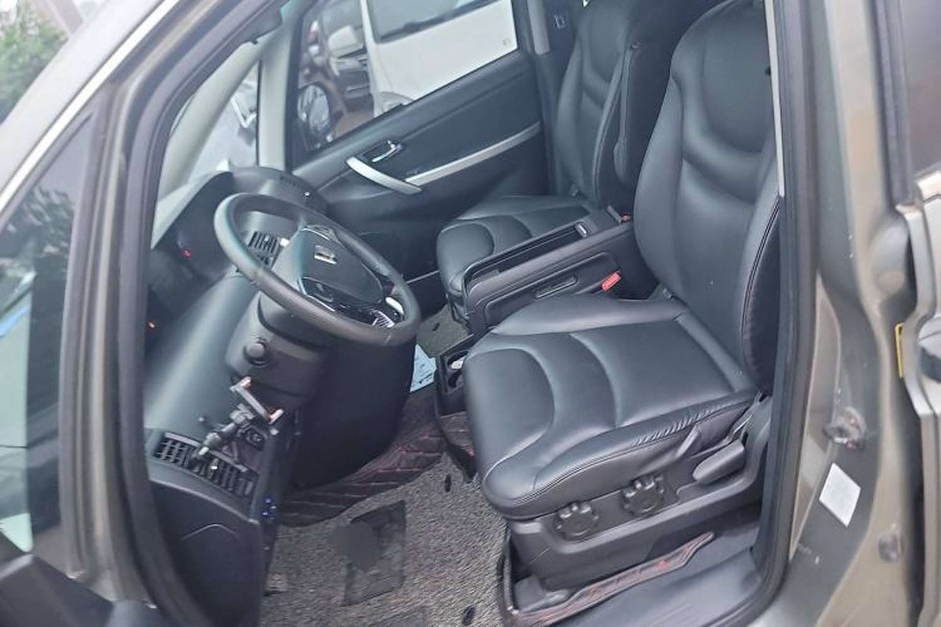 Used Luxgen Great 7 MPV 2016 2.0T Luxury Model Left Front Seat