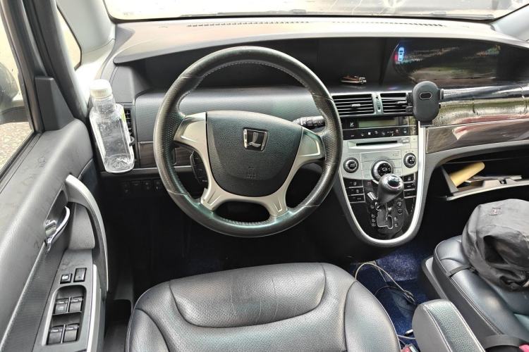 Used Luxgen Great 7 MPV 2016 2.0T Luxury Model Steering Wheel