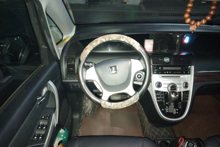 Used Luxgen Great 7 MPV 2016 2.0T Comfort Edition Steering Wheel
