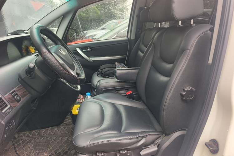Used Luxgen Great 7 MPV 2016 2.0T Luxury Model Left Front Seat