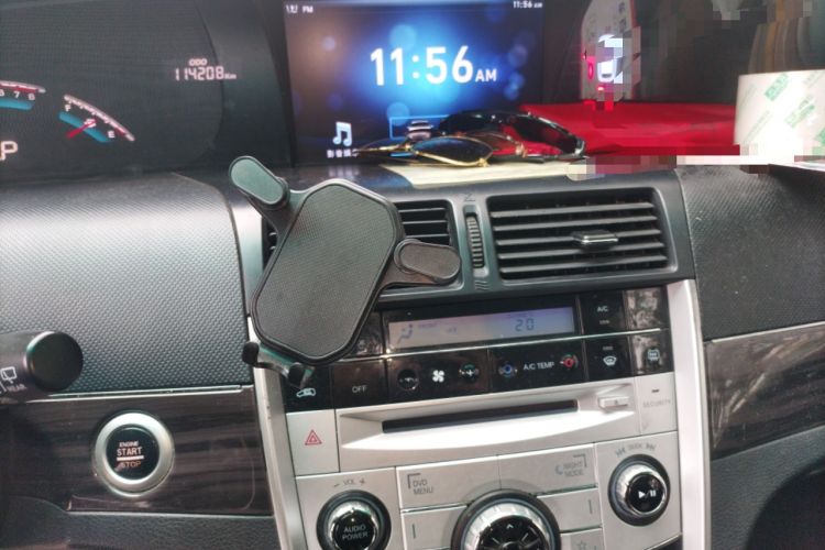 Used Luxgen Great 7 MPV 2016 2.0T Comfort Edition Audio And AC Panel