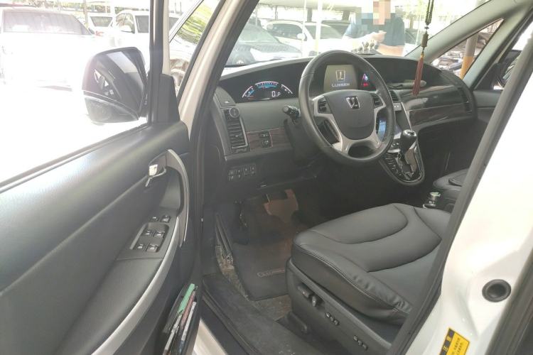 Used Luxgen Great 7 MPV 2016 2.2T Smart Enjoyment Version Driver Seat