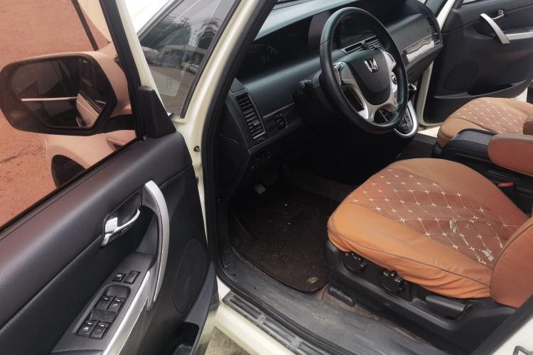 Used Luxgen Great 7 MPV 2016 2.0T Luxury Model Driver Seat