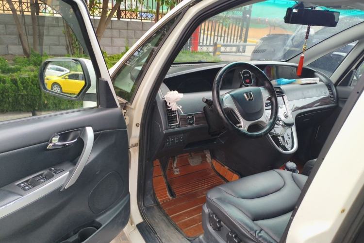 Used Luxgen Great 7 MPV 2016 2.0T Comfort Edition Driver Seat
