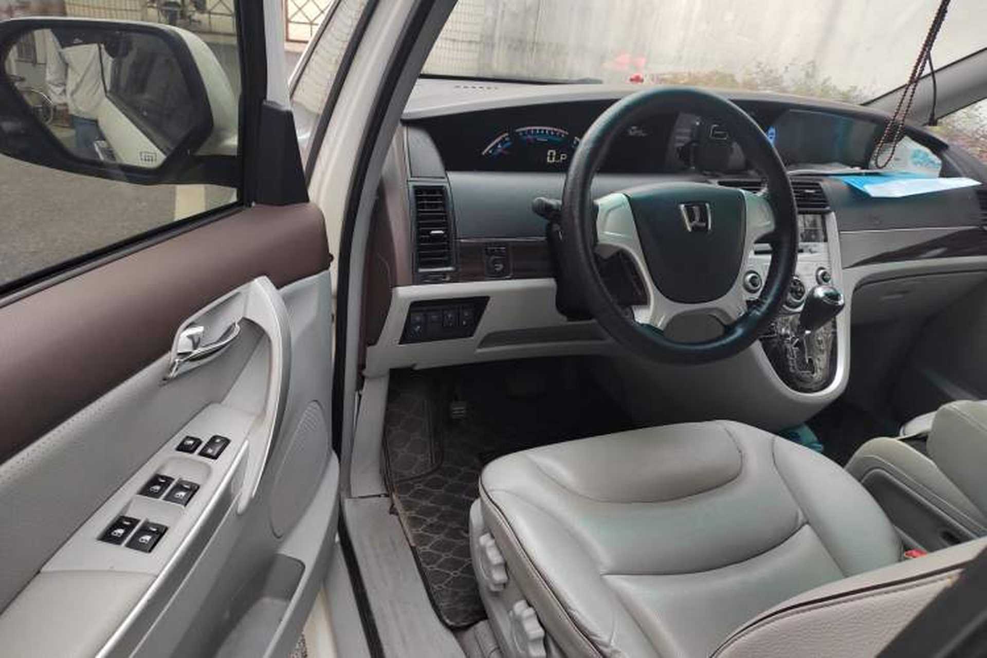 Used Luxgen Great 7 MPV 2016 2.0T Luxury Model Driver Seat