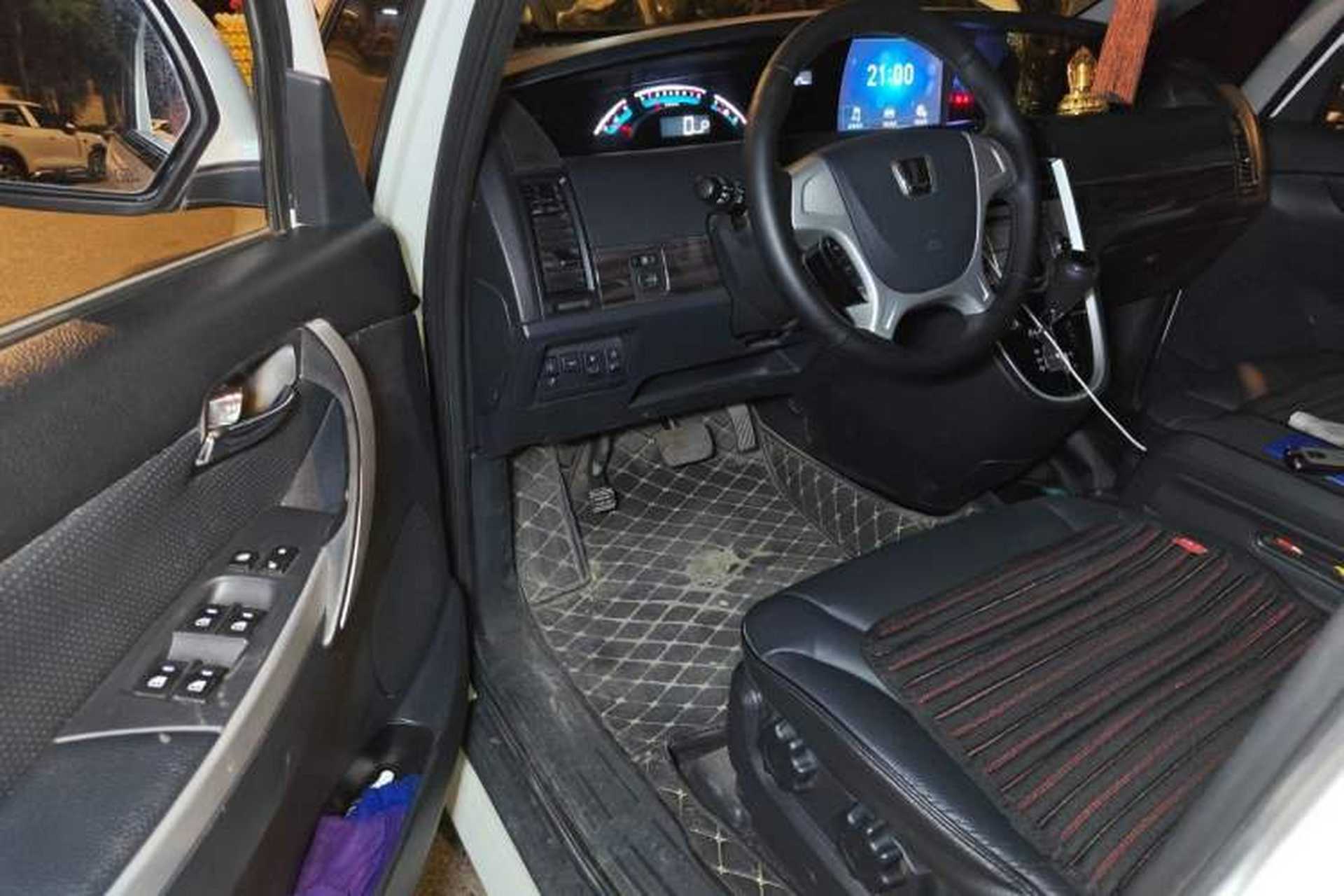 Used Luxgen Great 7 MPV 2016 2.0T Comfort Edition Driver Seat