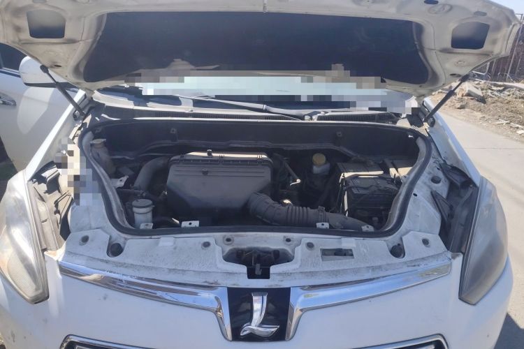 Used Luxgen Great 7 MPV 2016 2.0T Comfort Edition Engine Bay
