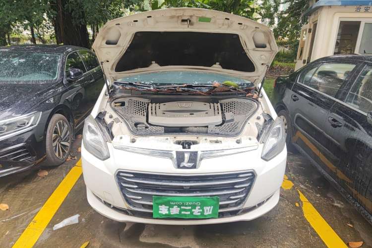 Used Luxgen Great 7 MPV 2016 2.0T Comfort Edition Engine Bay