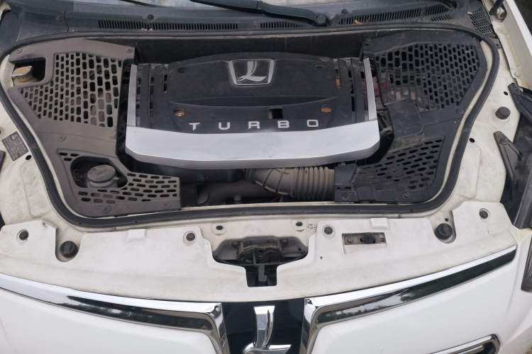 Used Luxgen Great 7 MPV 2016 2.0T Luxury Model Engine Bay