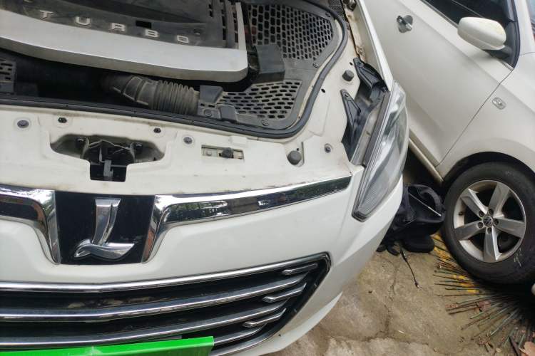 Used Luxgen Great 7 MPV 2016 2.0T Comfort Edition Engine Bay Left