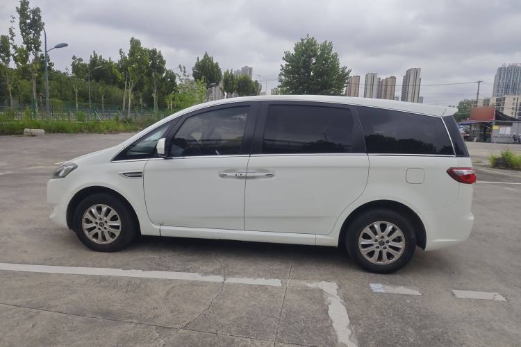 Used Luxgen Great 7 MPV 2016 2.0T Luxury Model Exterior 11