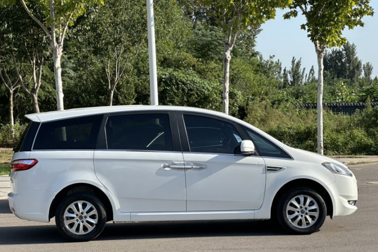 Used Luxgen Great 7 MPV 2016 2.0T Comfort Edition Exterior 2