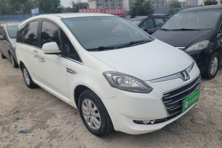 Used Luxgen Great 7 MPV 2016 2.0T Luxury Model Exterior 2