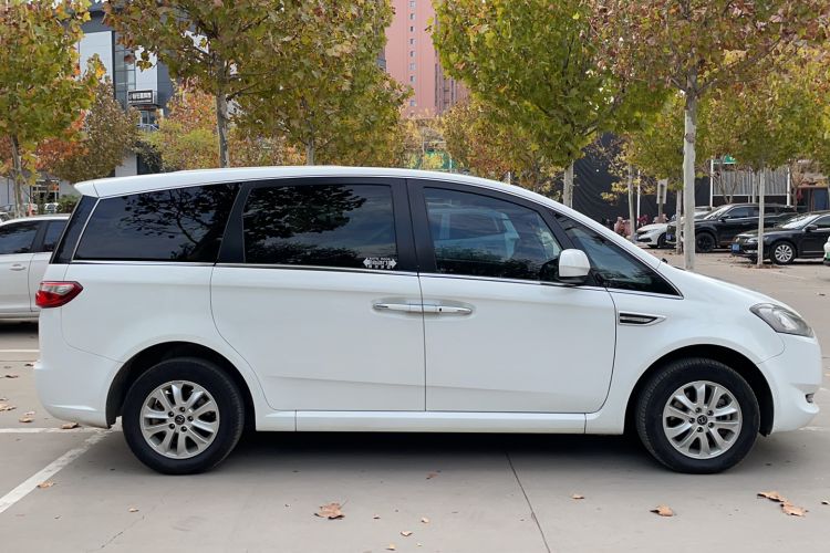 Used Luxgen Great 7 MPV 2016 2.0T Luxury Model Exterior 2