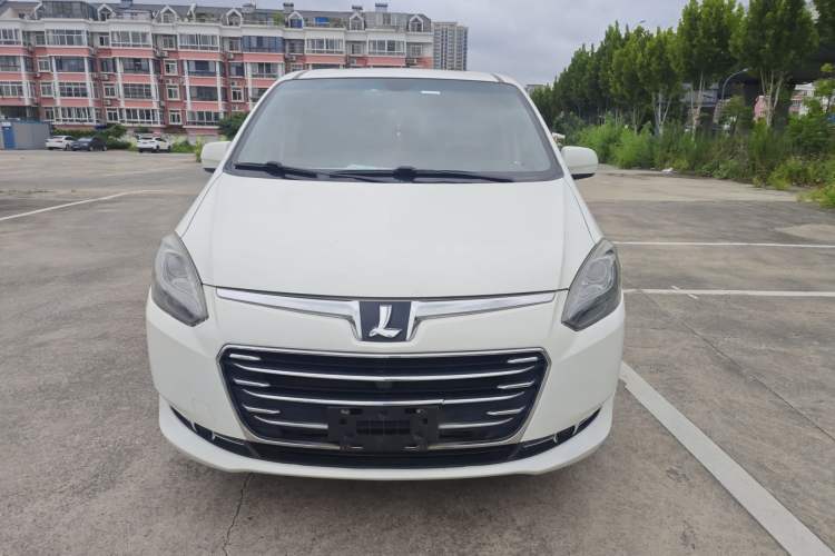 Used Luxgen Great 7 MPV 2016 2.0T Luxury Model Exterior 3