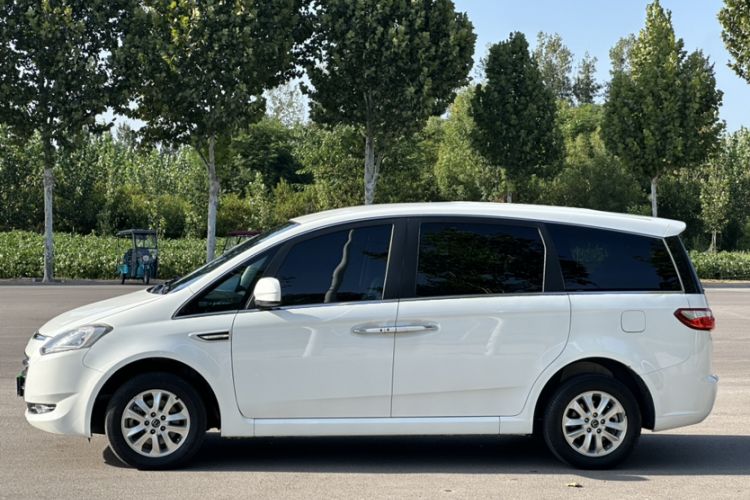 Used Luxgen Great 7 MPV 2016 2.0T Comfort Edition Exterior 5