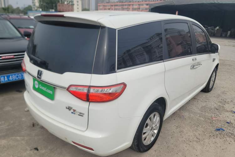 Used Luxgen Great 7 MPV 2016 2.0T Luxury Model Exterior 5