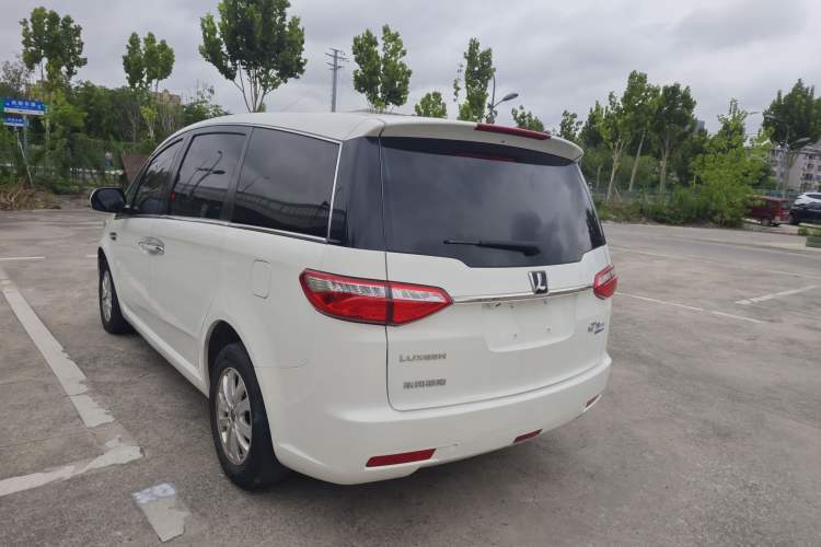 Used Luxgen Great 7 MPV 2016 2.0T Luxury Model Exterior 6