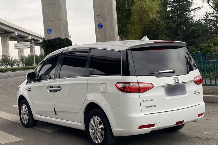 Used Luxgen Great 7 MPV 2016 2.0T Luxury Model Exterior 6