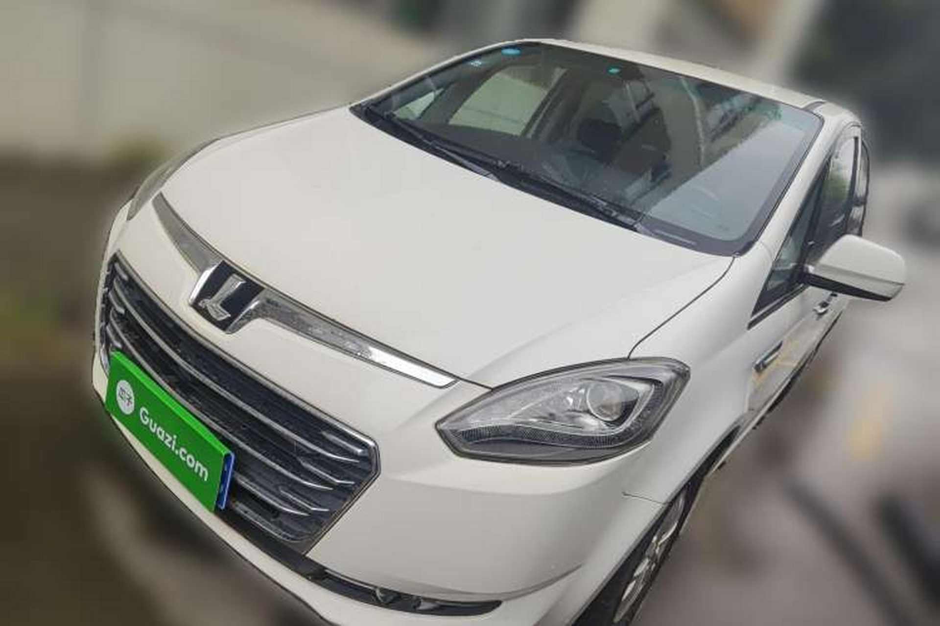 Used Luxgen Great 7 MPV 2016 2.0T Comfort Edition Front Left 45 Deg