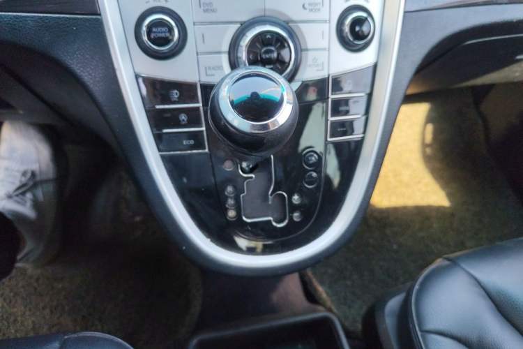 Used Luxgen Great 7 MPV 2016 2.0T Comfort Edition Gear Lever