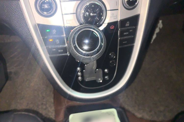 Used Luxgen Great 7 MPV 2016 2.0T Comfort Edition Gear Lever